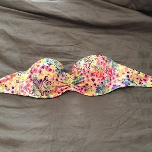 Victoria’s Secret bathing suit. Size 34C.